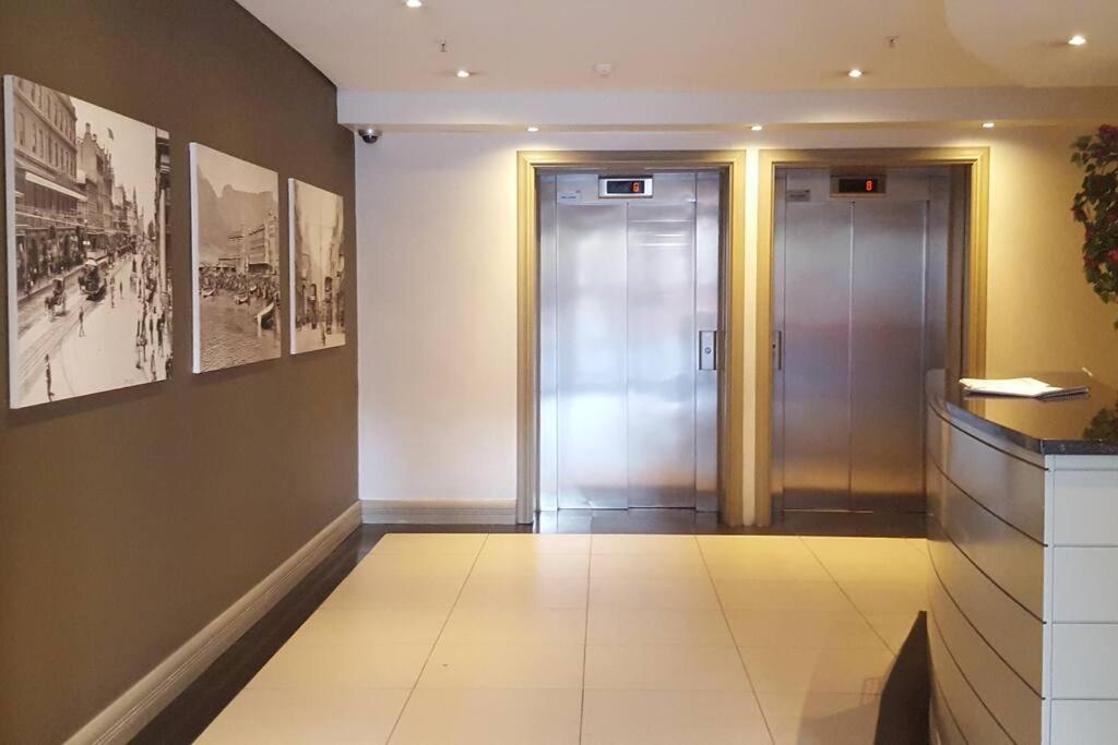 开普敦Four Seasons 818- Spacious Cbd Studio - Onsite Parking, Gym & Rooftop Pool公寓 外观 照片