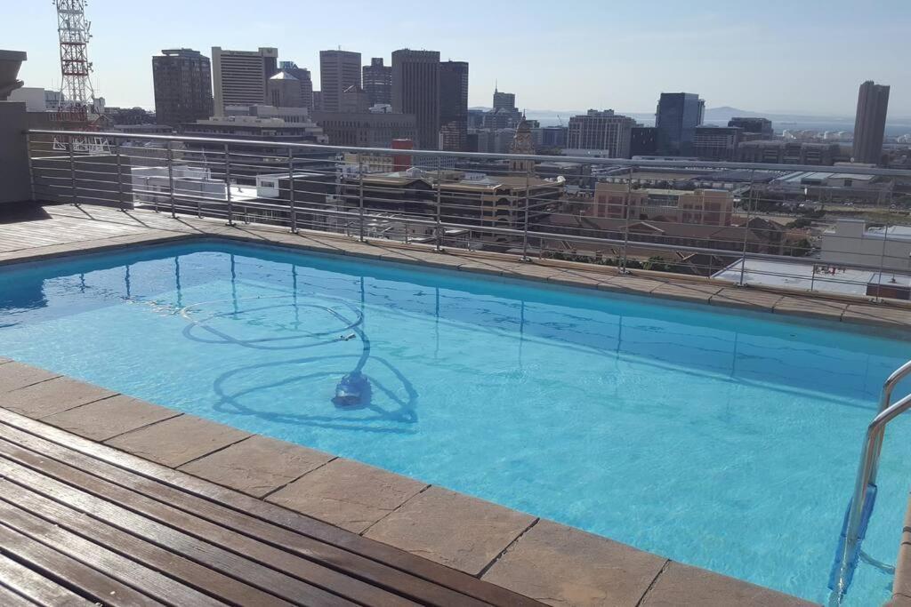 开普敦Four Seasons 818- Spacious Cbd Studio - Onsite Parking, Gym & Rooftop Pool公寓 外观 照片