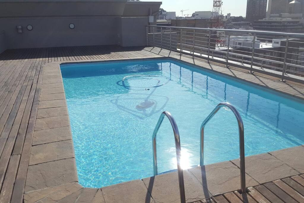 开普敦Four Seasons 818- Spacious Cbd Studio - Onsite Parking, Gym & Rooftop Pool公寓 外观 照片